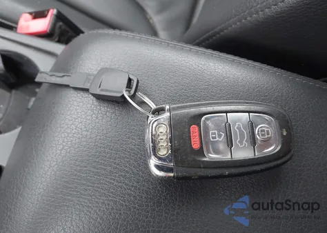 2011 Audi A4 Premium Plus z USA, uszkodzony, nr VIN WAUFFAFL0BN033938